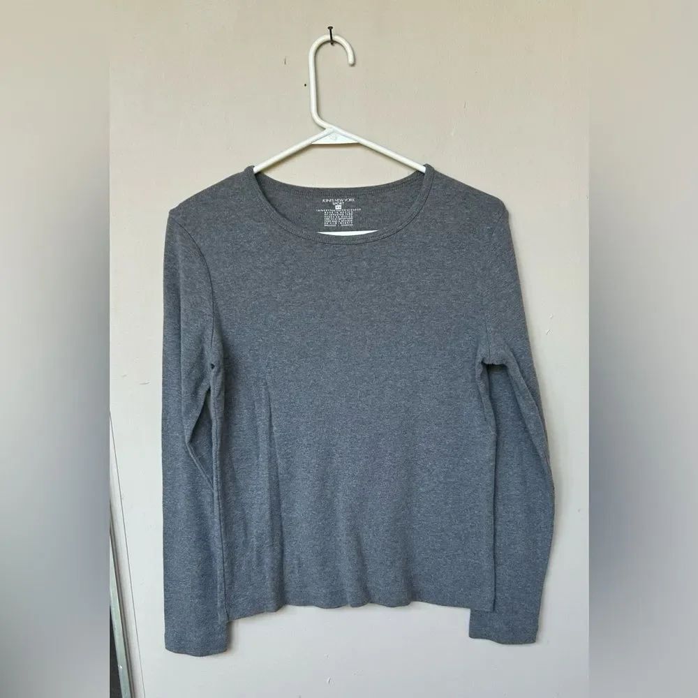 EUC Jones New York Sport Long Sleeve
Round Neck Cotton Knit Top Charcoal -Size M